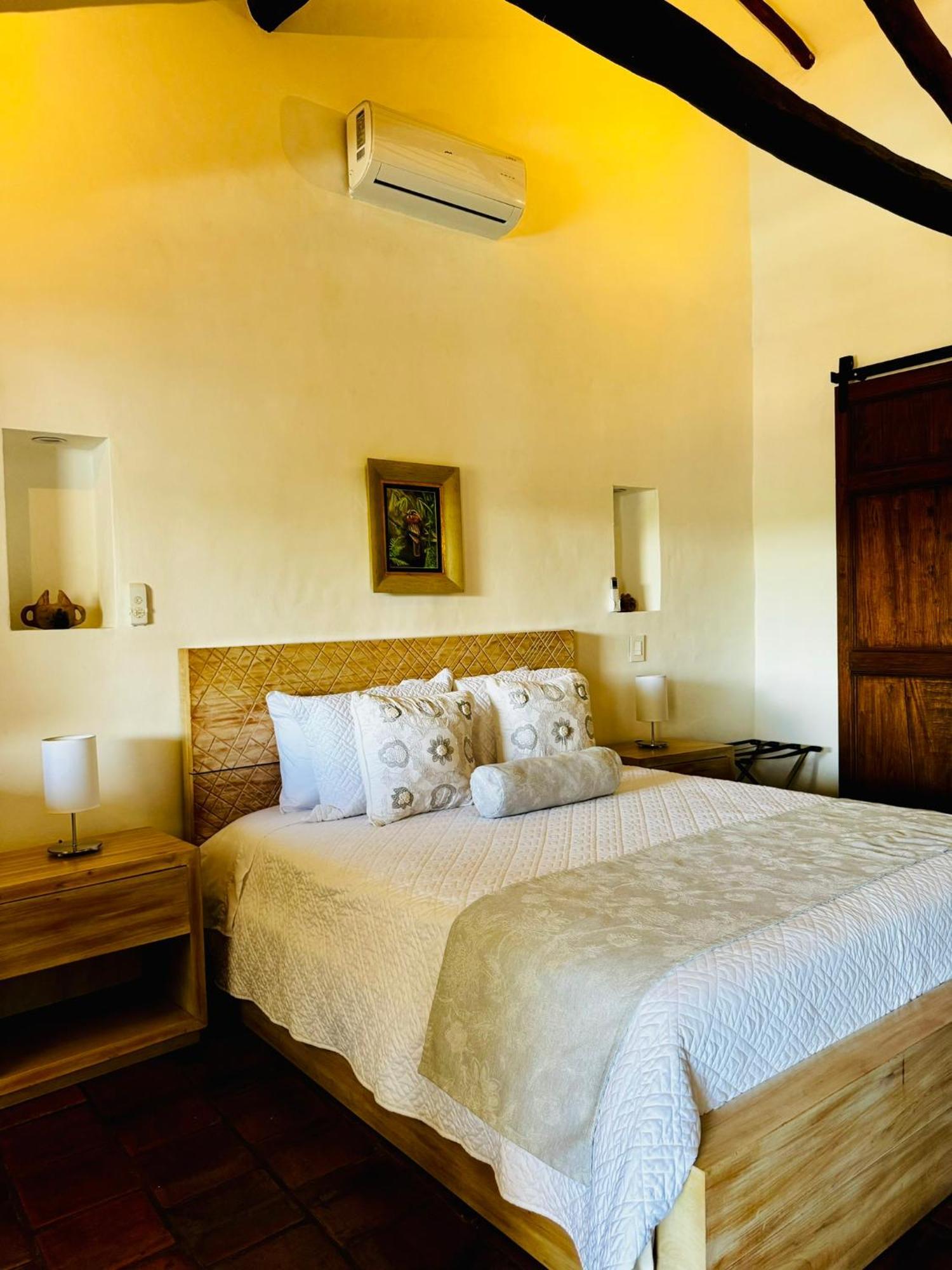 Отель Santa Sofia Casa Boutique Баричара Экстерьер фото